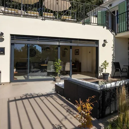 Holiday home Cozy In Grizane-Belgrad